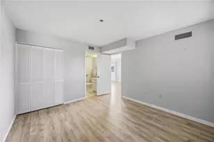 104 Capri Isles Blvd, Venice, FL 34292 - Photo 19