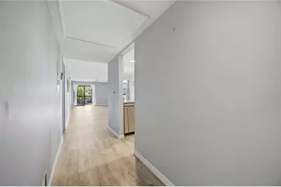 104 Capri Isles Boulevard #301, Venice, FL 34292 - Photo 9