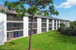 104 Capri Isles Blvd, Venice, FL 34292 - Photo 33