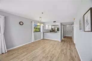 104 Capri Isles Blvd, Venice, FL 34292 - Photo 13