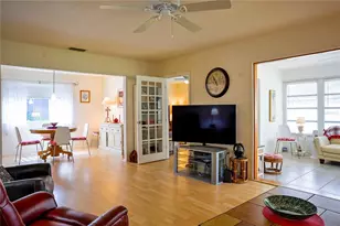 3924 Ashwood Ln, Sarasota, FL 34232 - Photo 7