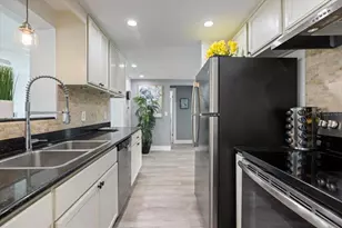 324 E Green St, Englewood, FL 34223 - Photo 9