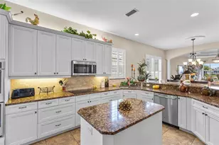 11034 Barnsley Dr, Venice, FL 34293 - Photo 21