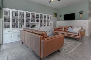 1046 Rhinelander St, Port Charlotte, FL 33953 - Photo 9