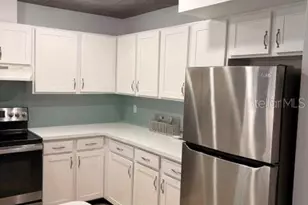 1337 Whispering Ln, Venice, FL 34285 - Photo 5