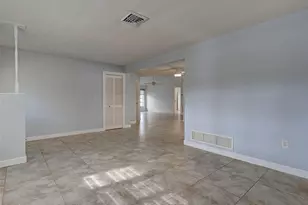 1337 Whispering Ln, Venice, FL 34285 - Photo 19