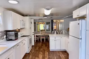 413 Cervina Dr N, Venice, FL 34285 - Photo 13