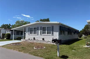 413 Cervina Dr N, Venice, FL 34285 - Photo 1