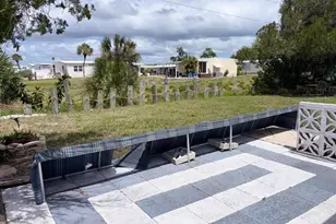 413 Cervina Dr N, Venice, FL 34285 - Photo 43