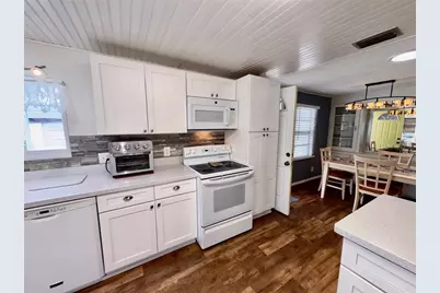 413 Cervina Drive N, Venice, FL 34285 - Photo 11