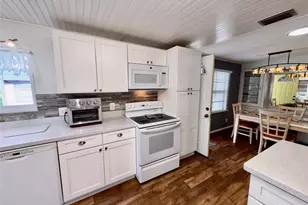 413 Cervina Dr N, Venice, FL 34285 - Photo 11