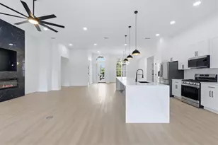 8115 Planters Knoll Terrace, Bradenton, FL 34201 - Photo 9