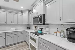 550 Silk Oak Dr, Venice, FL 34293 - Photo 9