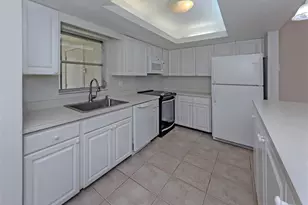 6108 Green View Dr, Sarasota, FL 34231 - Photo 19