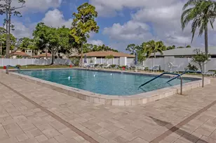 6108 Green View Dr, Sarasota, FL 34231 - Photo 33