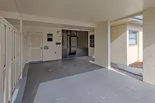 6108 Green View Dr, Sarasota, FL 34231 - Photo 3