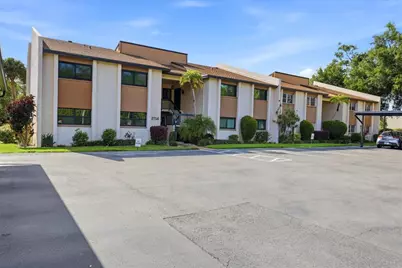 2756 Clubhouse Drive #101, Sarasota, FL 34232 - Photo 3