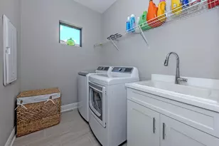 390 Ariano Ave, Nokomis, FL 34275 - Photo 13