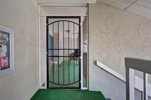 1405 Pine Lake Dr, Venice, FL 34285 - Photo 3