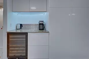 1405 Pine Lake Dr, Venice, FL 34285 - Photo 7