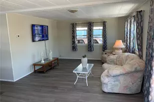 217 Mantua Dr, Venice, FL 34285 - Photo 7