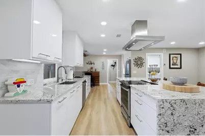 440 W Gate Drive, Venice, FL 34285 - Photo 15