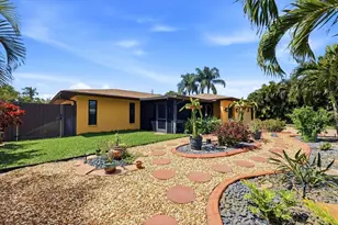 440 W Gate Dr, Venice, FL 34285 - Photo 47