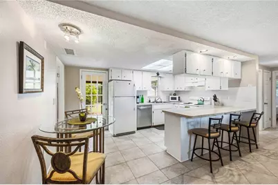 131 Dartmouth Road, Venice, FL 34293 - Photo 9