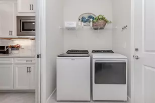 6274 Crested Eagle Ln, Nokomis, FL 34275 - Photo 15