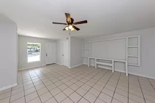 5636 6th St Ct E, Bradenton, FL 34203 - Photo 9