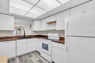 380 3 Lakes Ln, Venice, FL 34285 - Photo 11