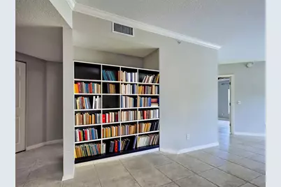 902 Addington Court #103, Venice, FL 34293 - Photo 9