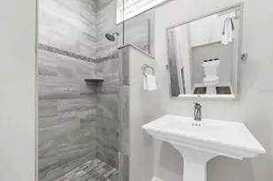 1600 New Point Comfort Rd, Englewood, FL 34223 - Photo 39