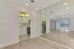 1205 Tarpon Center Dr, Venice, FL 34285 - Photo 15