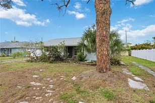 309 Base Ave E, Venice, FL 34285 - Photo 5