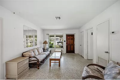 309 Base Avenue E, Venice, FL 34285 - Photo 11