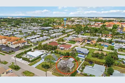 309 Base Avenue E, Venice, FL 34285 - Photo 33