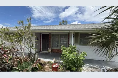 309 Base Avenue E, Venice, FL 34285 - Photo 5