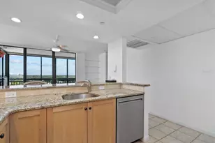 627 Alhambra Rd, Venice, FL 34285 - Photo 13