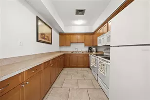 2763 Woodgate Ln, Sarasota, FL 34231 - Photo 29