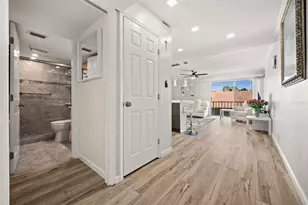 2763 Woodgate Ln, Sarasota, FL 34231 - Photo 17