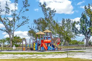 509 Spanish Dr N, Longboat Key, FL 34228 - Photo 33