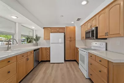 5868 Denison Drive, Venice, FL 34293 - Photo 13