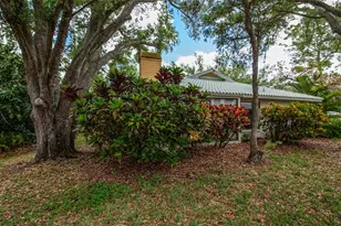 247 Southampton Ln, Venice, FL 34293 - Photo 49