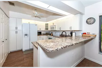 247 Southampton Lane #272, Venice, FL 34293 - Photo 15