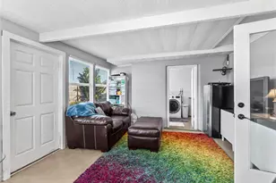 1328 Jamaica Rd, Venice, FL 34293 - Photo 25