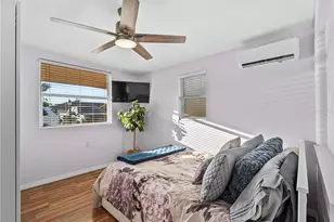 1328 Jamaica Rd, Venice, FL 34293 - Photo 15