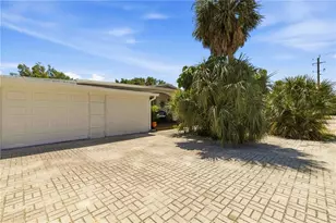 624 Bayshore Rd, Nokomis, FL 34275 - Photo 55