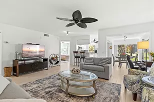 811 Montrose Dr, Venice, FL 34293 - Photo 3