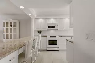 1150 Tarpon Center Dr, Venice, FL 34285 - Photo 9